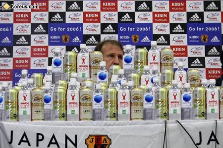 on a eu du mal a cacher tou les sponsorts